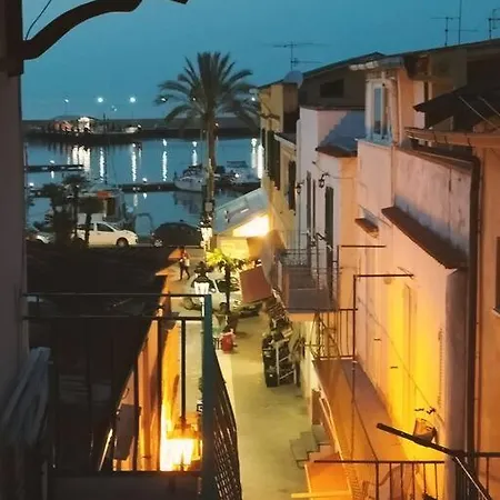 Alloggio Incantevole In Pieno Centro. Apartment *