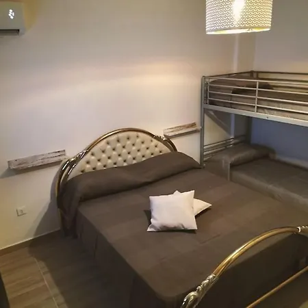 Alloggio Incantevole In Pieno Centro. Apartamento